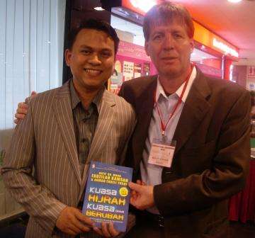 Kelly Ritchie & Fadzli Yusof